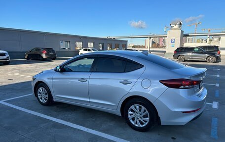 Hyundai Elantra VI рестайлинг, 2017 год, 1 850 000 рублей, 4 фотография