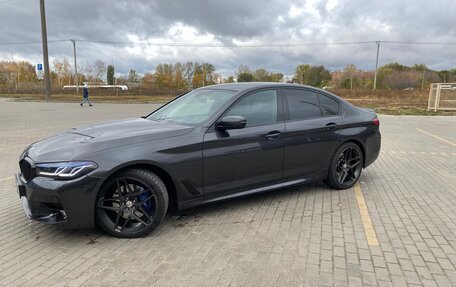 BMW 5 серия, 2018 год, 3 499 999 рублей, 13 фотография