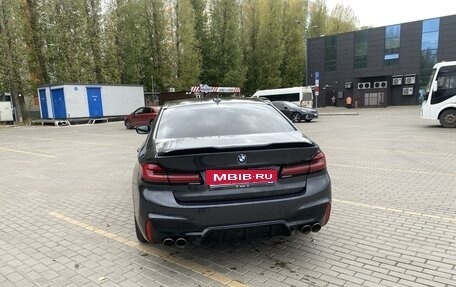 BMW 5 серия, 2018 год, 3 499 999 рублей, 12 фотография