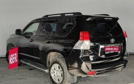 Toyota Land Cruiser Prado 150 рестайлинг 2, 2012 год, 2 399 000 рублей, 7 фотография