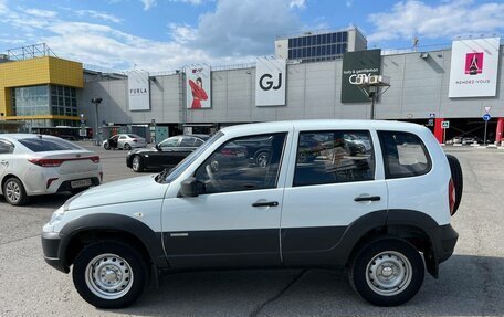 Chevrolet Niva I рестайлинг, 2015 год, 621 900 рублей, 8 фотография