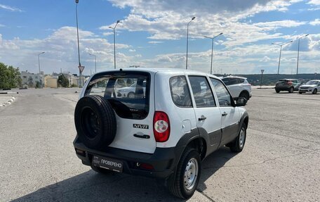 Chevrolet Niva I рестайлинг, 2015 год, 621 900 рублей, 5 фотография