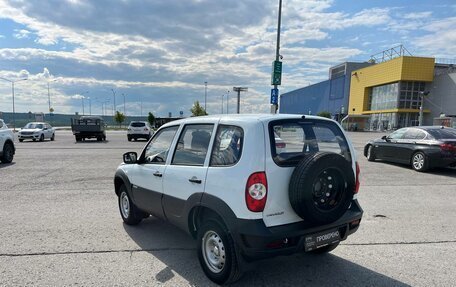 Chevrolet Niva I рестайлинг, 2015 год, 621 900 рублей, 7 фотография