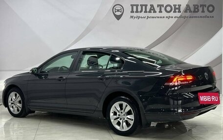 Volkswagen Passat B8 рестайлинг, 2016 год, 1 798 000 рублей, 7 фотография