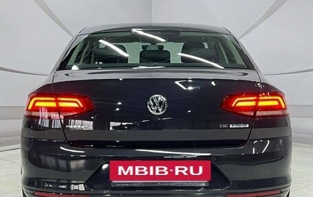 Volkswagen Passat B8 рестайлинг, 2016 год, 1 798 000 рублей, 6 фотография