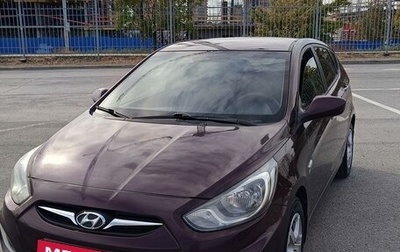 Hyundai Solaris II рестайлинг, 2011 год, 880 000 рублей, 1 фотография