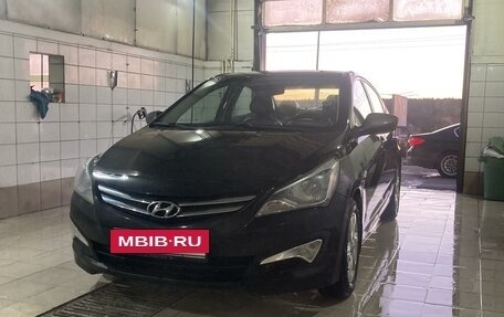 Hyundai Solaris II рестайлинг, 2014 год, 1 100 000 рублей, 4 фотография