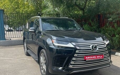 Lexus LX, 2022 год, 18 000 000 рублей, 2 фотография