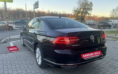 Volkswagen Passat B8 рестайлинг, 2018 год, 2 950 000 рублей, 14 фотография