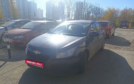 Chevrolet Cruze II, 2010 год, 580 000 рублей, 6 фотография