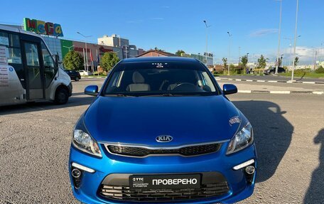 KIA Rio IV, 2018 год, 1 348 200 рублей, 2 фотография