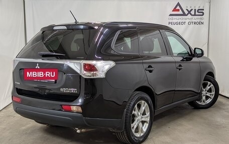 Mitsubishi Outlander III рестайлинг 3, 2013 год, 1 470 000 рублей, 3 фотография