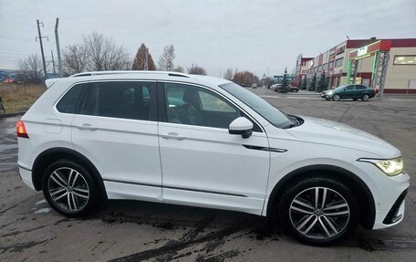 Volkswagen Tiguan II, 2021 год, 4 800 000 рублей, 5 фотография