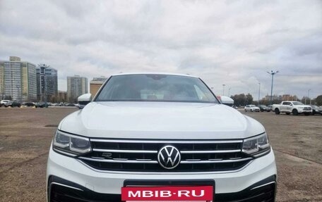 Volkswagen Tiguan II, 2021 год, 4 800 000 рублей, 4 фотография