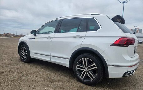 Volkswagen Tiguan II, 2021 год, 4 800 000 рублей, 29 фотография