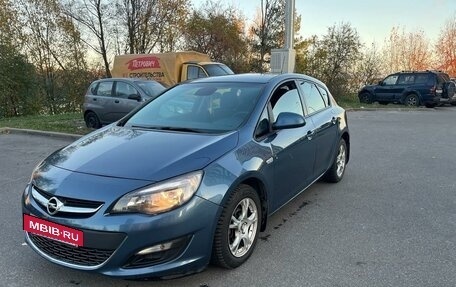 Opel Astra J, 2013 год, 755 000 рублей, 2 фотография