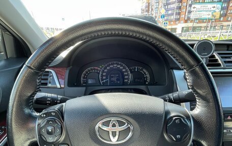 Toyota Camry, 2014 год, 1 850 000 рублей, 8 фотография