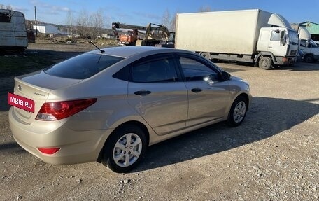 Hyundai Solaris II рестайлинг, 2011 год, 920 000 рублей, 5 фотография