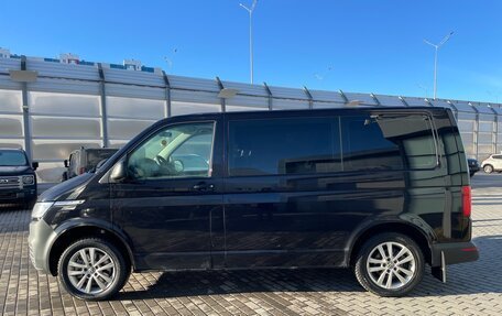 Volkswagen Caravelle T6 рестайлинг, 2020 год, 4 500 000 рублей, 8 фотография