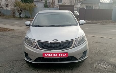 KIA Rio III рестайлинг, 2011 год, 820 000 рублей, 2 фотография