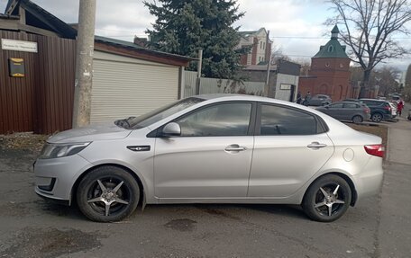 KIA Rio III рестайлинг, 2011 год, 820 000 рублей, 3 фотография