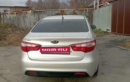 KIA Rio III рестайлинг, 2011 год, 820 000 рублей, 4 фотография