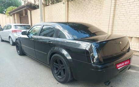 Chrysler 300C II, 2005 год, 1 500 000 рублей, 10 фотография