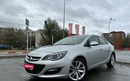 Opel Astra J, 2013 год, 1 190 000 рублей, 1 фотография