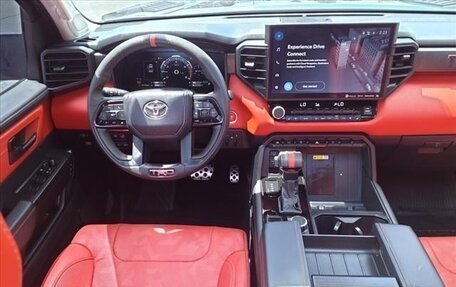 Toyota Tundra, 2023 год, 8 563 000 рублей, 10 фотография