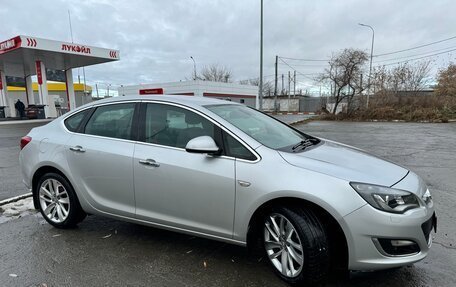 Opel Astra J, 2013 год, 1 190 000 рублей, 3 фотография