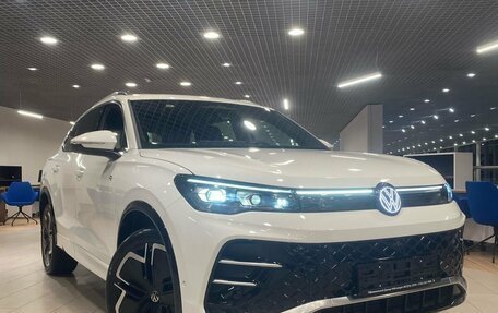 Volkswagen Tiguan, 2024 год, 5 897 000 рублей, 3 фотография