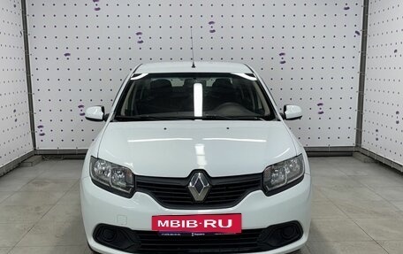 Renault Logan II, 2017 год, 700 000 рублей, 2 фотография