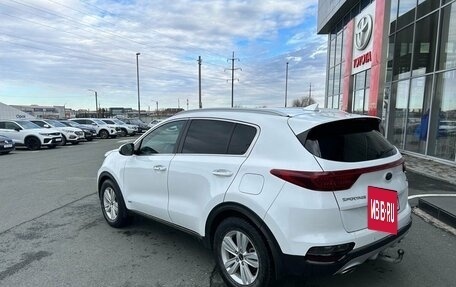 KIA Sportage IV рестайлинг, 2018 год, 2 600 000 рублей, 3 фотография