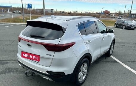 KIA Sportage IV рестайлинг, 2018 год, 2 600 000 рублей, 5 фотография