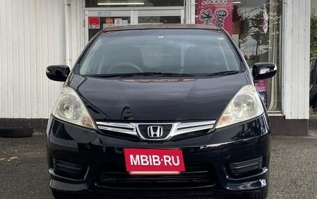 Honda Fit Shuttle I рестайлинг, 2015 год, 980 002 рублей, 2 фотография