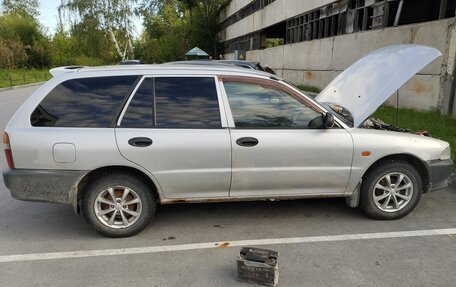 Mitsubishi Libero I рестайлинг, 2000 год, 60 000 рублей, 3 фотография