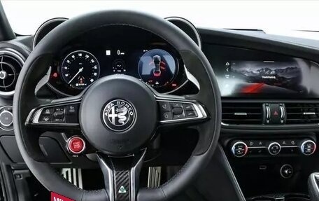 Alfa Romeo Giulia II, 2024 год, 12 300 000 рублей, 14 фотография