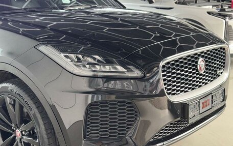 Jaguar E-Pace, 2018 год, 3 450 000 рублей, 9 фотография