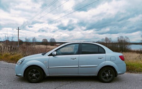 KIA Rio II, 2009 год, 650 000 рублей, 1 фотография