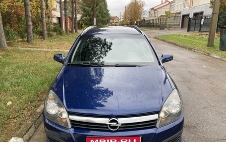 Opel Astra H, 2006 год, 570 000 рублей, 1 фотография