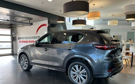 Mazda CX-5 II, 2024 год, 5 750 000 рублей, 4 фотография