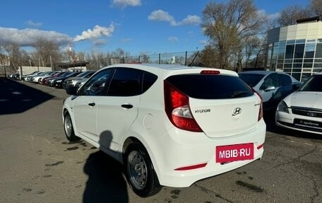 Hyundai Solaris II рестайлинг, 2015 год, 920 000 рублей, 3 фотография