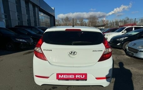 Hyundai Solaris II рестайлинг, 2015 год, 920 000 рублей, 4 фотография