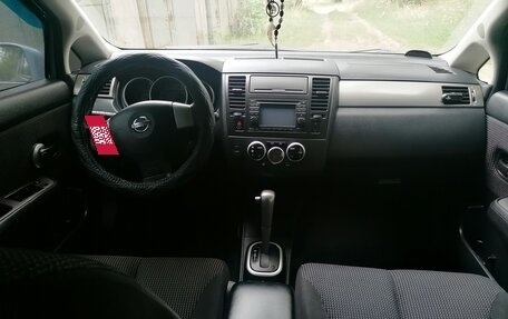 Nissan Tiida, 2010 год, 700 000 рублей, 2 фотография