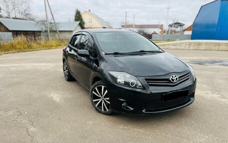 Toyota Auris II, 2011 год, 1 250 000 рублей, 1 фотография