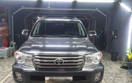 Toyota Land Cruiser 200, 2015 год, 5 400 000 рублей, 2 фотография