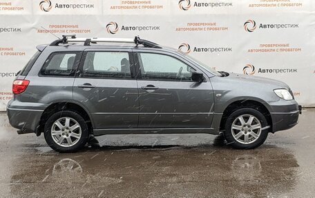 Mitsubishi Outlander III рестайлинг 3, 2007 год, 690 000 рублей, 11 фотография