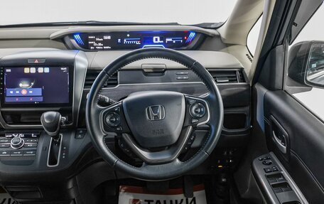 Honda Freed II, 2017 год, 1 848 000 рублей, 8 фотография