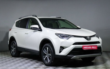 Toyota RAV4, 2015 год, 2 190 000 рублей, 3 фотография