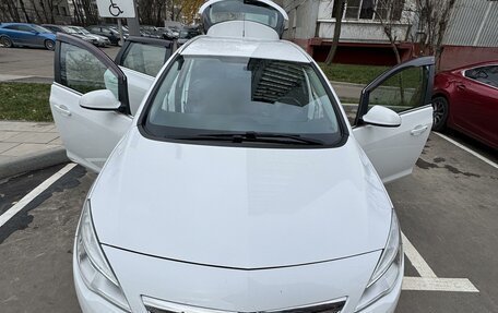 Opel Astra J, 2011 год, 1 100 000 рублей, 6 фотография